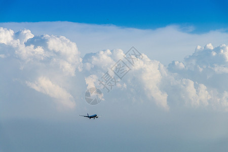 云中飞机云中漫步 飞机背景