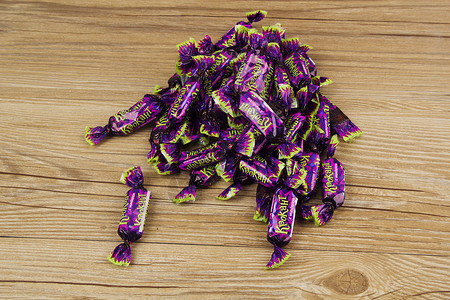 糖果紫色巧克力糖果背景