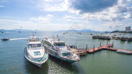 海滩游艇海边游艇背景