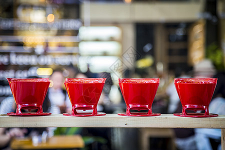 红色的小杯时尚理念高清图片