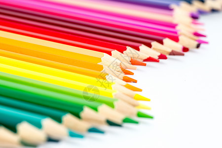 红色渐变色教育设计铅笔彩虹渐变色平铺创意拍摄背景