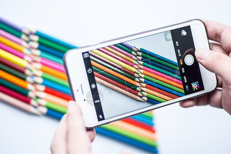 手机图像素材教育设计铅笔手机彩虹平铺创意拍摄背景