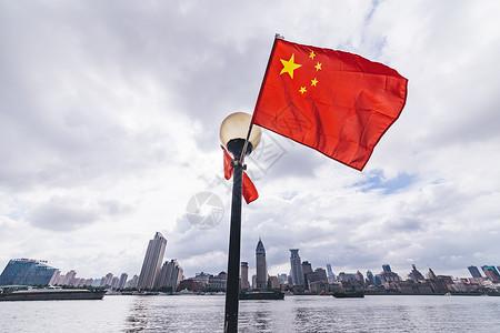 红旗象征国庆上海外滩图片