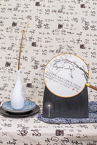 方形瓶子中国风节日礼品绫绢扇背景