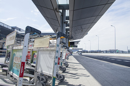 行李推车机场运输外部环境背景