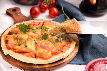 意大利披萨意大利腊肠片高清图片