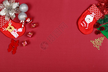 圣诞节彩球装饰圣诞节红色背景背景