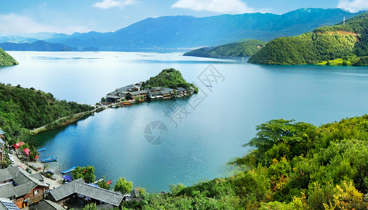 摩梭村寨云南泸沽湖背景