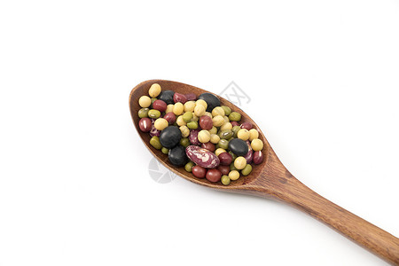 木勺里的五种豆五谷高清图片