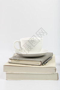 书本与咖啡杯图片