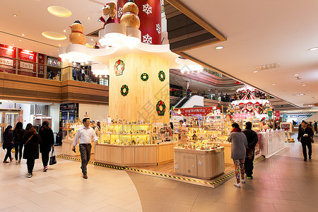 圣诞木马城市商场圣诞装扮圣诞树背景