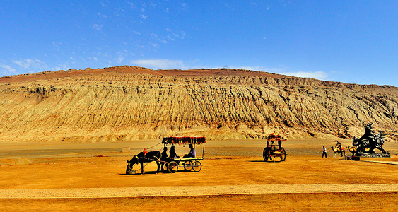 可可托海矿坑新疆北疆自然风光背景