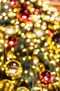 圣诞树夜景商场圣诞树装扮灯光虚化背景