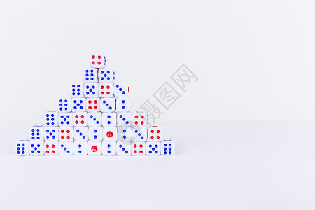 三角形方块商业创意骰子指数变化摆拍背景