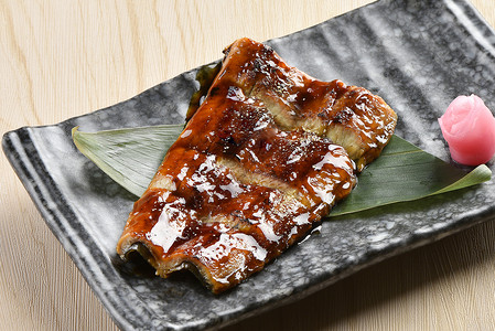 日式料理油炸饺子高清图片