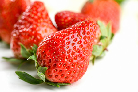草莓草莓摆盘高清图片