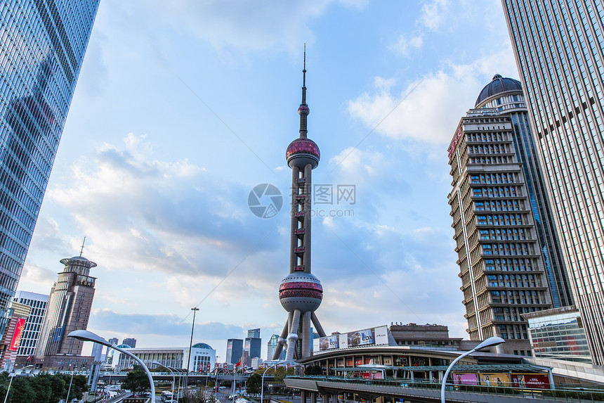 上海城市大气建筑东方明珠图片