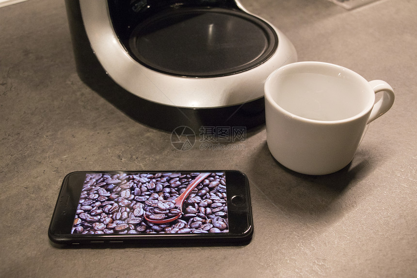 现磨咖啡机智能操作图片