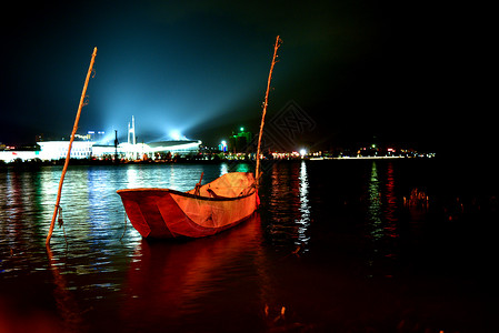 洱海夜景云南大理下关洱海大理古城背景