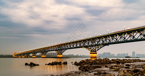 悬臂桥南京长江大桥背景