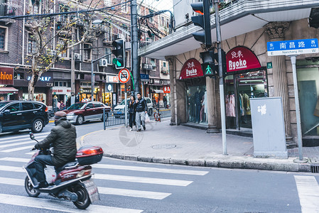 人行横道线城市街头拍摄背景