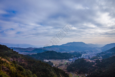 大气山脉田园乡村风光背景图片