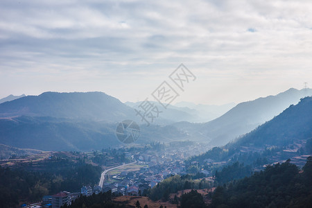 水墨房屋大气山脉田园乡村风光背景