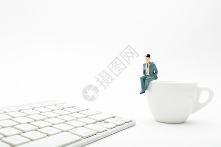 商务卡通背景坐在咖啡杯上的商务人士背景