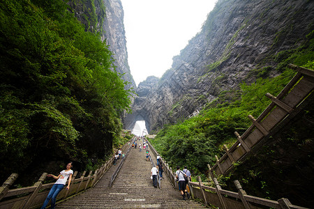 张家界索道张家界天门山背景