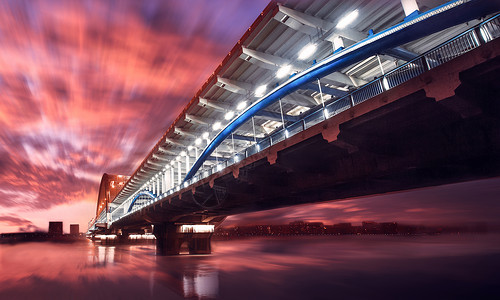 杭州钱塘江大桥傍晚夕阳下的复兴大桥背景