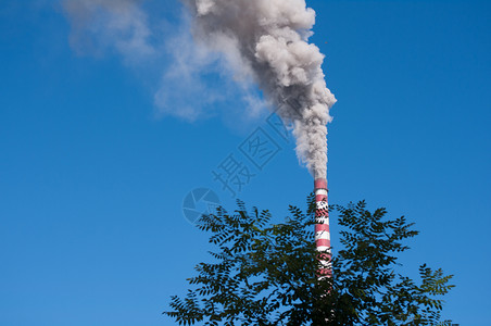 烟囱工业排放高清图片