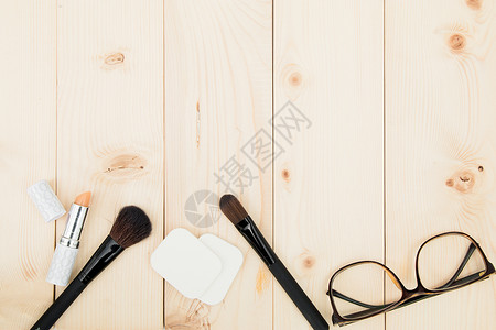 护肤海报设计木纹背景化妆品道具平铺背景