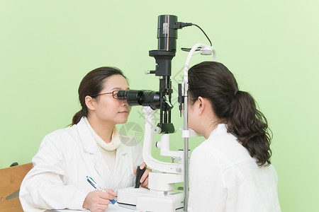 眼睛护理素材眼科医生检查眼睛背景