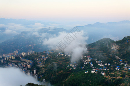 小城故事早晨背景