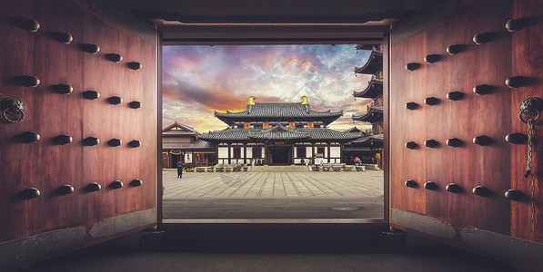 古典建筑南普陀寺大门高清图片