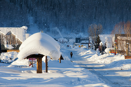 雪房子喀纳斯冬高清图片