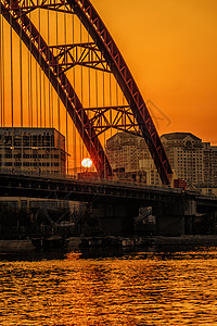 城市桥梁结构日落高清图片