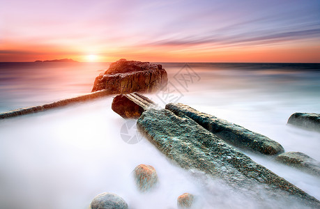 海角天涯海雾仙境背景