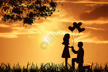 海滩女孩红气球夕阳下求婚的情侣剪影设计图片