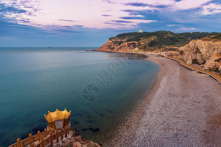 长岛九丈崖海边黄崖高清图片