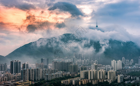 梧桐山烟云背景