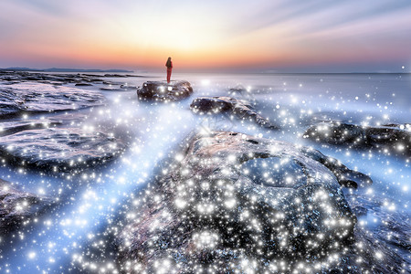 灯塔海大海边礁石上的星河设计图片