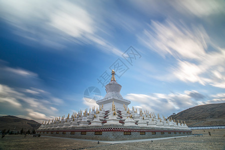 神圣庄严瓦切塔林背景