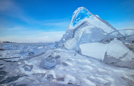 创意冬韵透明的冰块背景
