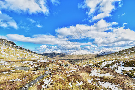 苏格兰高地雪山图片