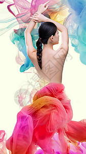 美女展示飘逸的秀发穿着彩色雾气的露背美女设计图片