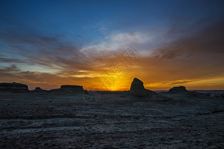 戈壁夕阳图片