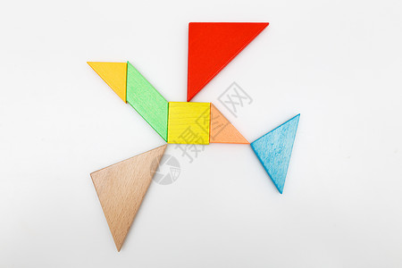 三角形风筝七巧板背景