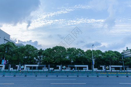 城市傍晚马路天空背景素材高清图片