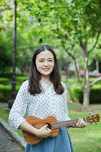 清新可爱女生清新甜美可爱女生校园弹乐器背景